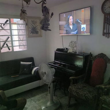 Apartamento biplanta en alto.2da planta ,3 cuartos ,gas de la calle y todo adentro - Img 117902758