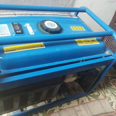 Vendo 2 una bluetti solar y electrica y una planta de gasolina - Img 121101970