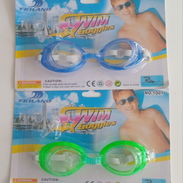 Salvavidas $6 usd. Espejuelos de playa $2000. Funda para movil $900 - Img 54687140