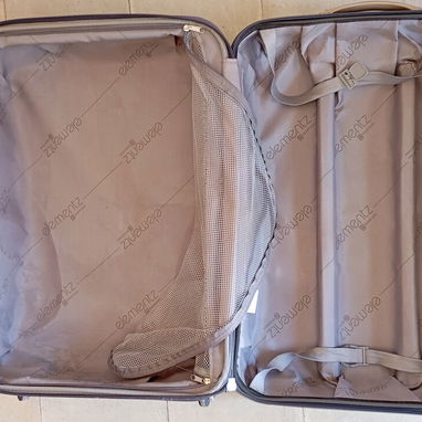 Maleta de viaje casi nueva no tiene ningĂșn problema soy del vedado - Img 125198018