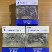 Vendo mandos PlayStation 4 nuevo en caja - Img 55875347