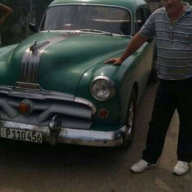 SE VENDE PONTIAC 1952 con motor de petróleo, en muy buen estado. - Img 122295803