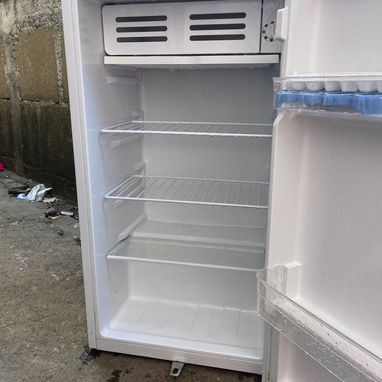 [REF]🍀Minibar Premier de 3.25 pies³ con Luz interior - 2/2