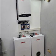 Kit Inversor MUST de 6000w con 2 Baterías MUST 5kwh y 200Ah*  Inversor: - Modelo: MUST PV3300 (PV33-6048 TLV) - Potencia - Img 55598981