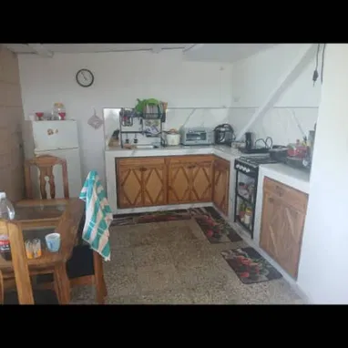 🏡*165_VENTA DE CASONA ENRREJADA EN SAN MIGUEL ( En la Ave. 1 de mayo y cerca del Pediátrico de la Balear )*   🤙🏽*Inte - 8/10