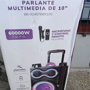 Bocina grande 60000 w con su dance para bluetooth.memoria y micrófono ideal para caraoke nueva en su caja - Img 54516875