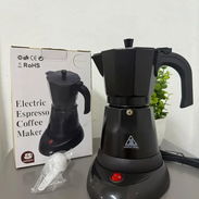 ☕ Cafetera eléctrica Rudenkov ☕ ✔️ 6 tazas ✔️ Incluye su cucharilla para dosificador 🧾 Garantía de 1 mes 🚚 Domicilio p - Img 55142684