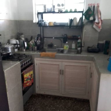 *140🏡Venta de Casa puerta de calle en Marianao de 3 Plantas*  🚘*Tiene posibilidad de Garaje*  🗺*Pto de Ref :Cerca de - 8/8