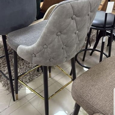 Banqueta silla de bar para desayunar con base cromada y otros modelos disponibles nuevas en caja comunícate con Pedro - Img 109919566