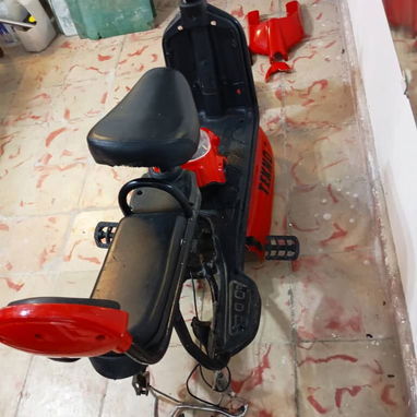 Cuadro de bicimoto tekno con pedales, con asientos, guardafango, cadena, burro, frente - Img 115818766