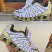 Nike Shox Blanco y Verde 🫒(G5) 2_#42--26.5cm 2_#44--28cm $24500 - Img 55753290