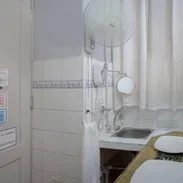 ⚡Habitación independiente Cerca del Consulado de España Zona sin afectación eléctrica REF 1300 - Img 52939388