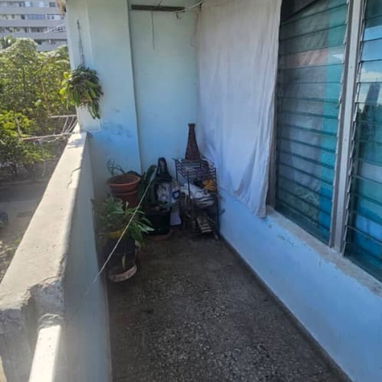 Venta de apartamento cuarto piso en nuevo vedado - Img 121586444