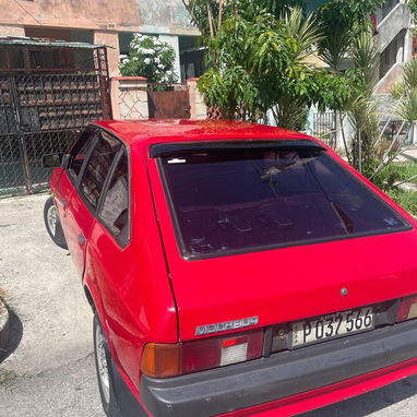 Vendo aleko motor original de gasolina  en perfecto estado con equipos de música alarma y cierre central llamar al priva - 2/3