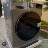 LAVADORA DE SECADO A VAPOR Y CARGA FRONTAL MARCA LG NUEVA EN SU CAJA SELLADA - Img 55481841