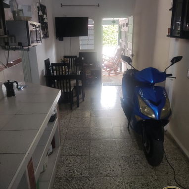 🏡✨ SE VENDE HERMOSA CASA DE DOS NIVELES EN LA LISA ✨🏡 Si buscas comodidad, confort y una casa lista para vivir - Img 123885364