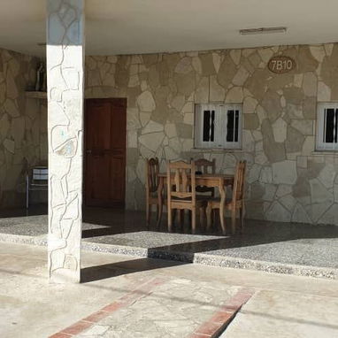 🪼Casa grande en Guanabo con piscina, alquiler para grupos, renta por días playa - Img 114542995
