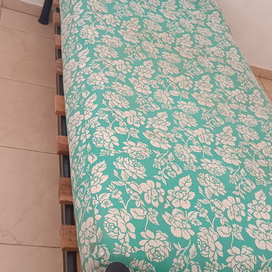Vendo cama personal de tubos con colchón 30mil CUP, muy buen estado y bien cuidados, contactar al 58256384 - 2/2