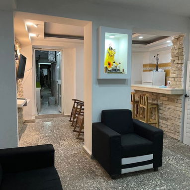 Venta de casa puerta de calle en el Cerro,muy buena construcción - Img 121409974