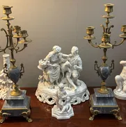 PAREJA DE CANDELABROS LUIS XVI DE MÁRMOL GRIS Y BRONCE DORADO - Img 49275998