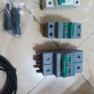 Sistemapara la casa de 7kw de inversor y de batería con todos sus accesorios y sus 4 panes con las vaces - Img 124114084
