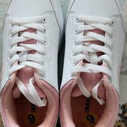 Tenis de mujer - Img 55836906