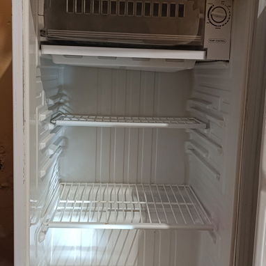 Vendo Refrigerador Daewoo de 7 pies doble temperatura y minibar Samsung - 6/6