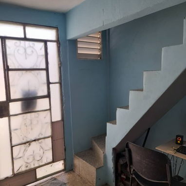 ‼️CASA‼️  Cerro punto referencia centro comercial boyeros y Camagüey  Viplanta Int primer aprtmnt - Img 121921532