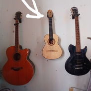 Se vende guitarra acústica traída de México para niños perfecto estado - Img 56546619
