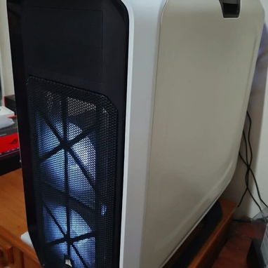 Corsair Graphite Series 780T – Blanco. Fanes del Chasis son 5: 2 superiores Corsair 140mm - Img 122372170