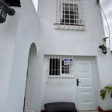 Casa independiente en Miramar - 3/10