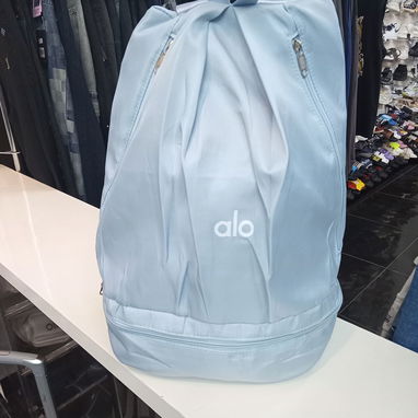 Mochilas. Alo, Louis Vuitton y Amiri - Img 116044537