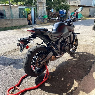 Moto Yamaha - 3/5