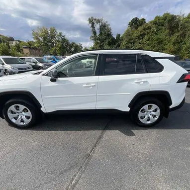 2020 Toyota RAV4 LE - 3/8