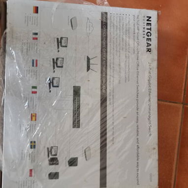 Switch 24 puertos a giga nuevo sellado Netgear - Img 127670968