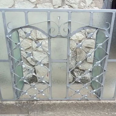✨Se realizan trabajos de herrería,⚒️ puertas,🚪 ventanas y enrejados, se incluye cristales, Yale, pintura anticorrosiva - Img 127927630