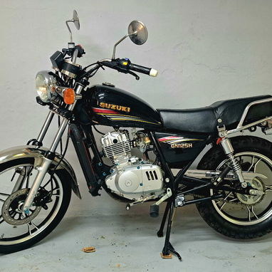 Moto Suzuki GN125H - Img 123375811