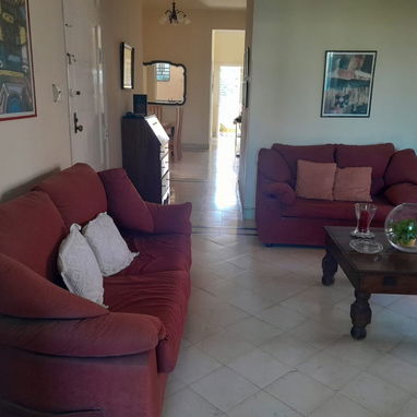 RENTA APARTAMENTO EN EL VEDADO / 2 HABITACIONES / 2 BAÑOS + OFICINA - Img 124115288