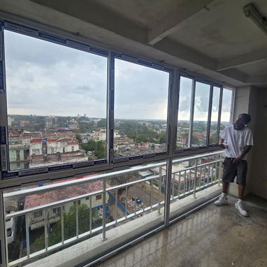 ​Carpintería de Aluminio y Cristal: Puertas, Ventanas, Closets, Baños y Divisiones | Trabajos a Medida con Garantía - 8/10