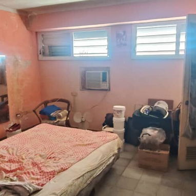 🏢 Apartamento en el emblemático Naroca – Vedado, La Habana Precio rebajado - 8/10