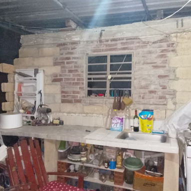 *$16.000usd. Ajuste con $ en mano. En venta casa de 2 plantas en Marianao. A 2 cuadras de 51 y a 2 de 114. - Img 123066716