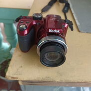 Vendo cámara fotográfica y de vídeo digital KODAK - Img 45366952