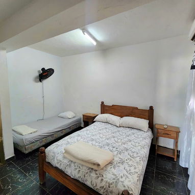 Hermosa casa con piscina.  WhatsApp 5 8142662 - Img 120726124