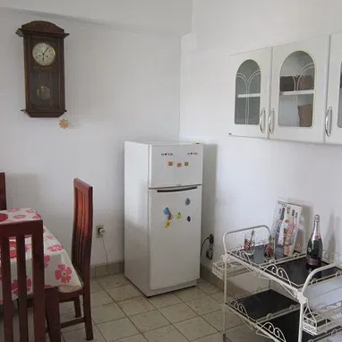 SE ALQUILA APARTAMENTO A ESTUDIANTES EXTRANJEROS. Oferta especial junio a julio muy económica - Img 118823108