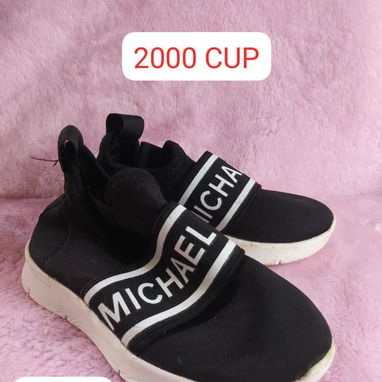 Tenis y botas para niñas de 9 a 18 meses - 2/8