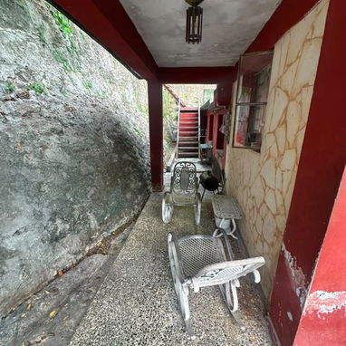 Casa independiente en el vedado próximo al río almendares 🏠 - 6/10