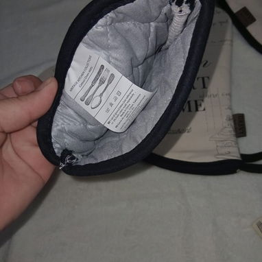 JUEGO DE GUANTES PARA HORNO, ENTREGA DE FACTURA, VARIEDAD DE ÚTILES DE COCINA, ETC - Img 122067320