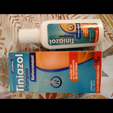 Shampoo de ketoconazol para la dermatitis seborreica y la caspa. - Img 123502377