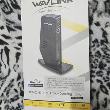 Estación para conectar 2 pantallas 4k a la vez, ideal para negocios. - Img 113893878