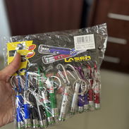 Llaveros con linterna perfecto para regalar por el día de los padres - Img 55879457